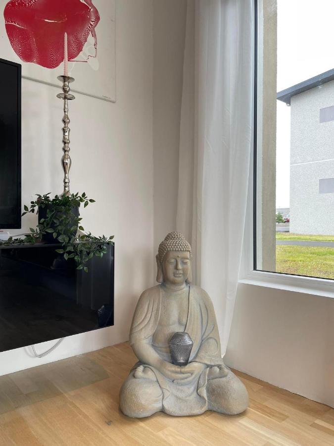 Spacious 3Br Condo Near Blue Lagoon 15M Airport 9M Njarthvik Zewnętrze zdjęcie