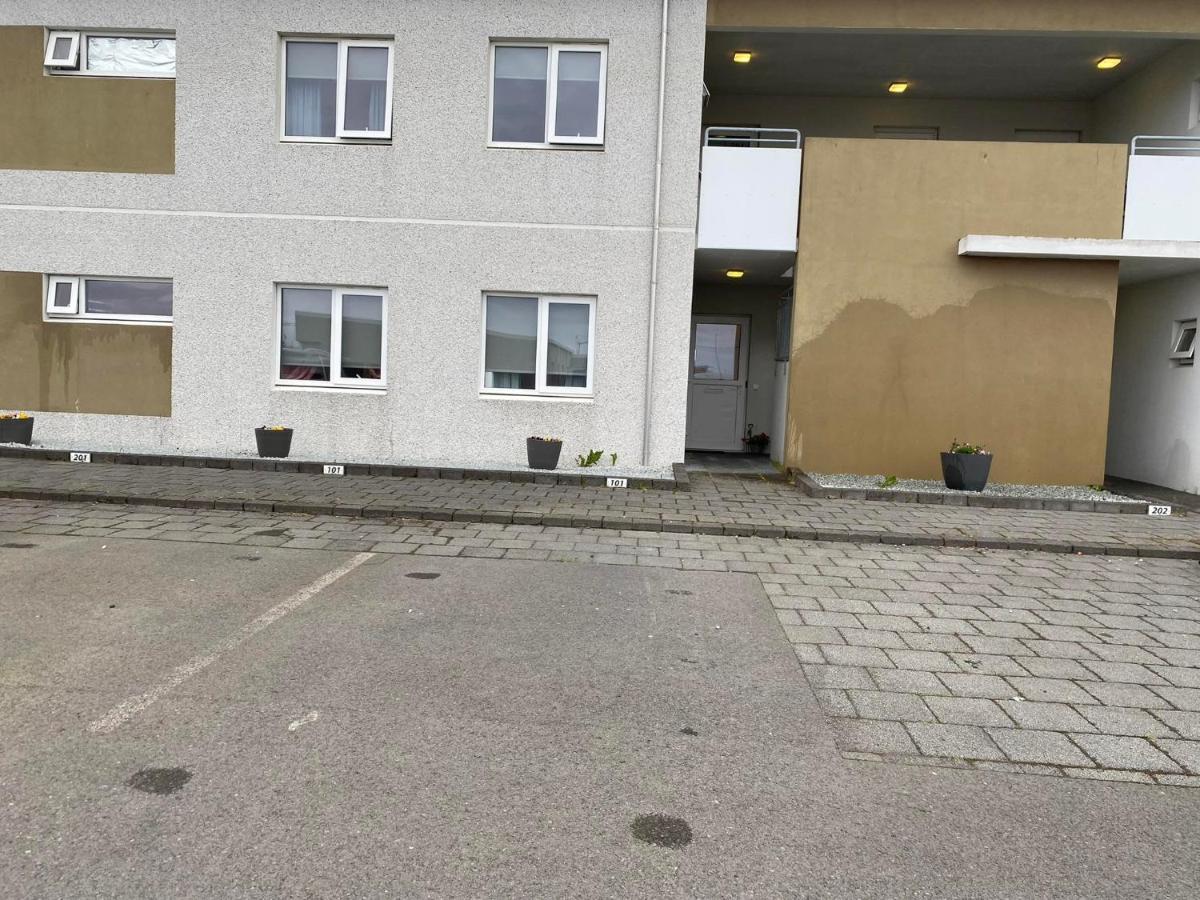 Spacious 3Br Condo Near Blue Lagoon 15M Airport 9M Njarthvik Zewnętrze zdjęcie