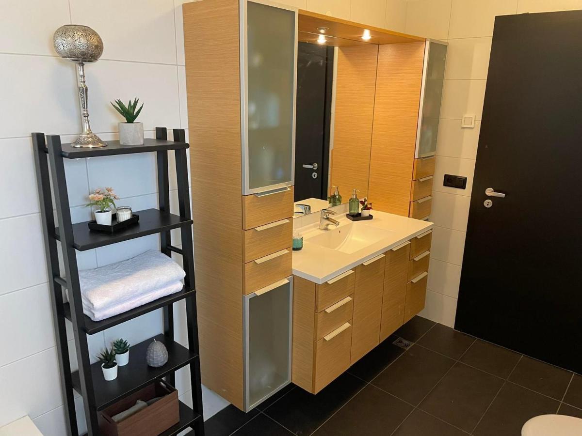 Spacious 3Br Condo Near Blue Lagoon 15M Airport 9M Njarthvik Zewnętrze zdjęcie