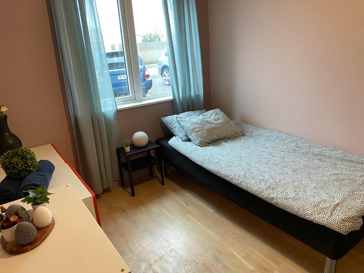 Spacious 3Br Condo Near Blue Lagoon 15M Airport 9M Njarthvik Zewnętrze zdjęcie